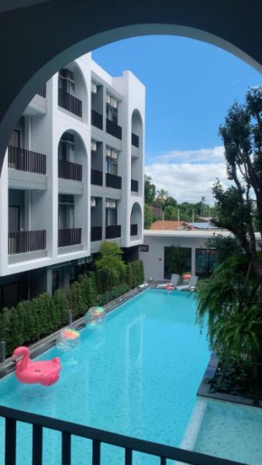 Nimman Pool View Condominium
